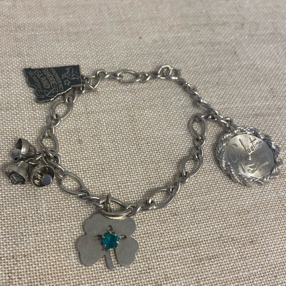 Wells Vintage sterling silver charm bracelet JMF Rhode Island bells Clover Grad - Picture 16 of 16